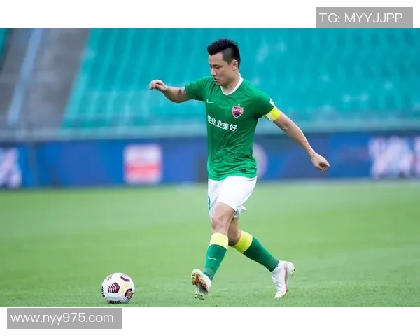 广州羽毛球队在锦标赛积分榜上以69分稳居第一名展现强劲实力